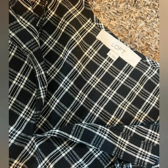 Loft bubble sleeve plaid ruffle top - Picture 3 of 3